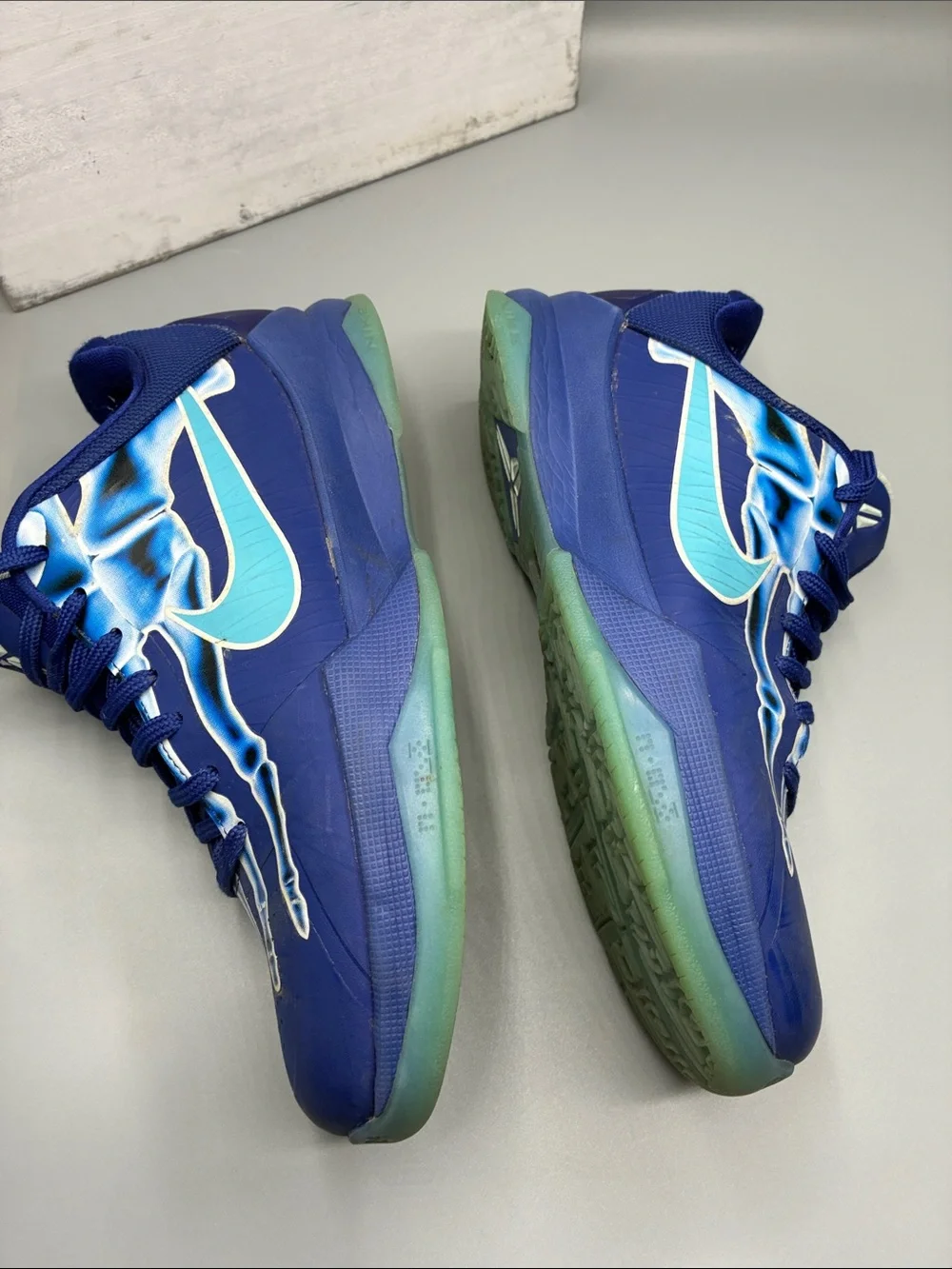 Nike Kobe X-RAY Shoes Size 4.5 Youth Sneakers